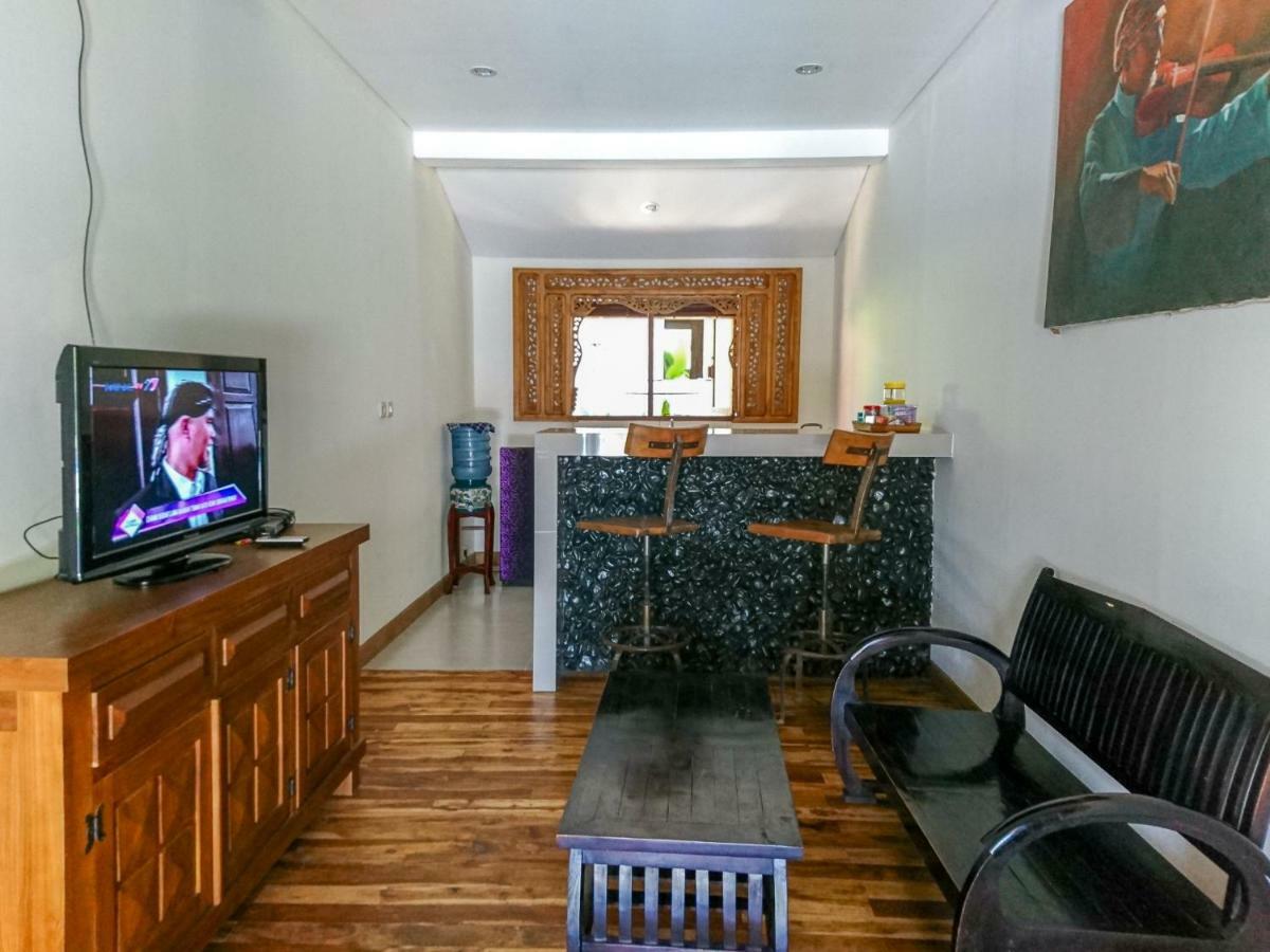 Red Gong Hotel Canggu  Exterior photo