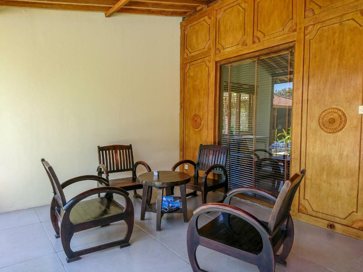 Red Gong Hotel Canggu  Exterior photo